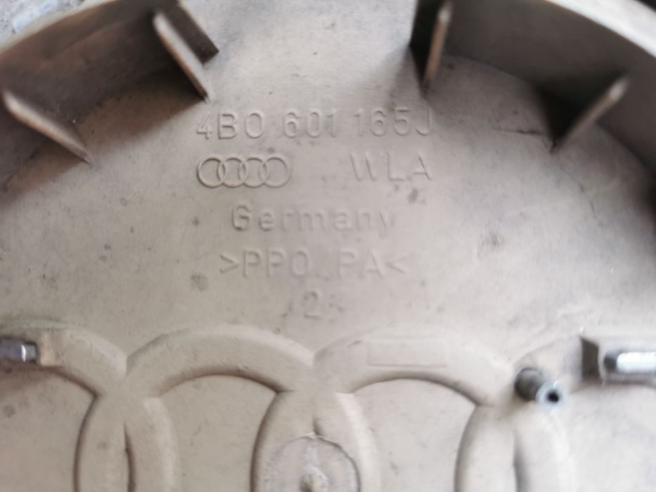 Оргинални капачки за ауди