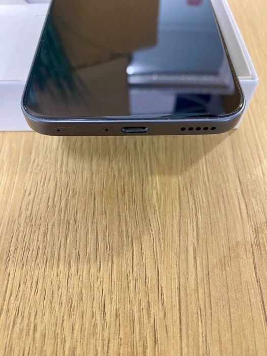 ЧИСТО НОВ !!! HONOR 400 Lite, 8GB RAM, 256GB, Velvet Black