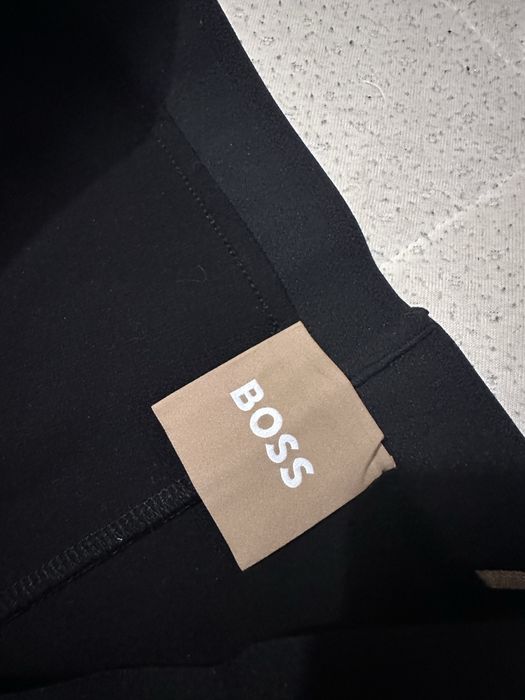 Hugo Boss leggings in Black color дамски клин/панталон