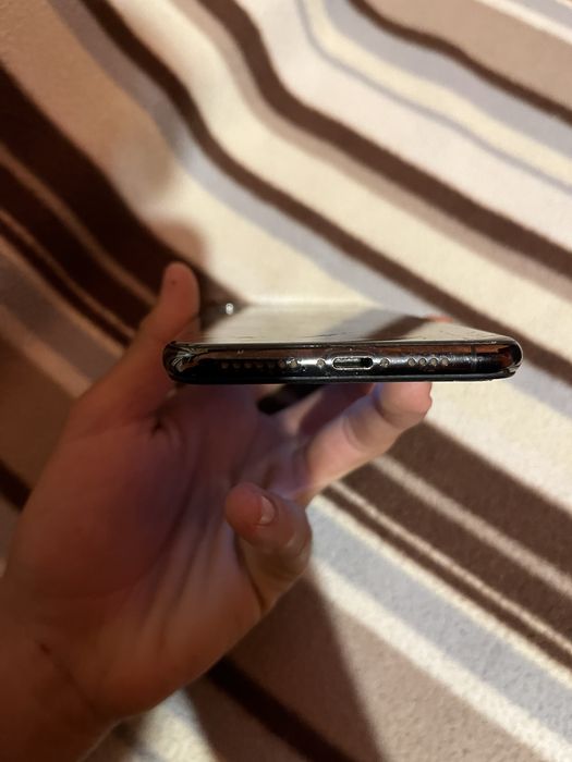 Vând Iphone xs max 256gb