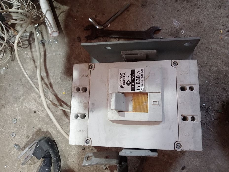 Автомат 630 А для коммутации