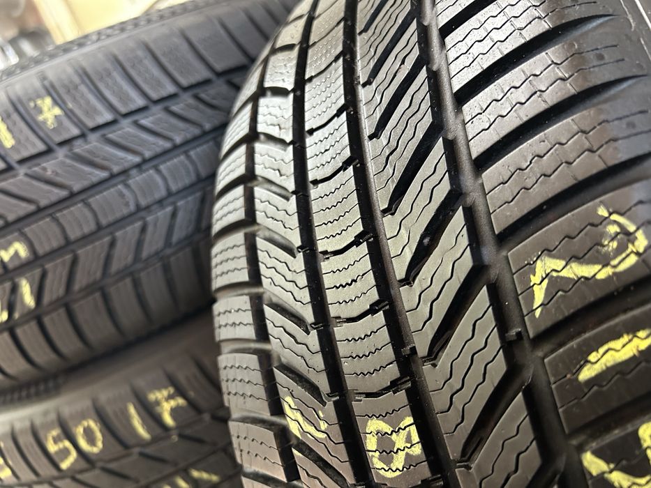 8 броя Зимни Гуми 215/50/17 Continental и Firestone