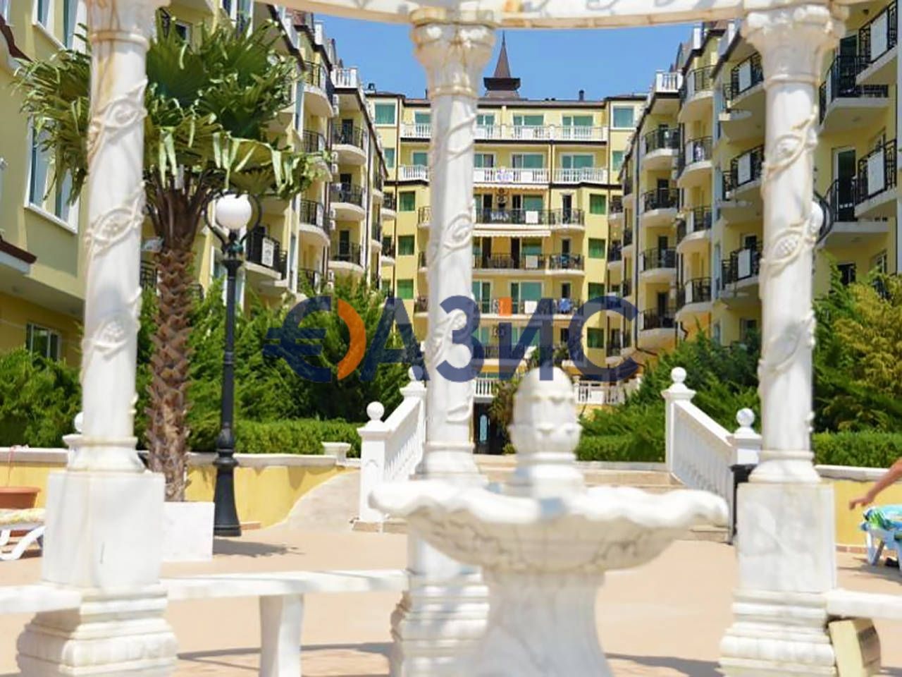 Продава се Едностаен апартамент в к.к. Елените - 50 кв.м за 934 €/кв.м - Снимка #10