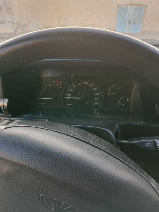 Срочна сотилади nexia 1