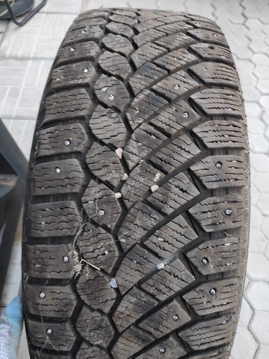 Зимняя резина 235/65/17