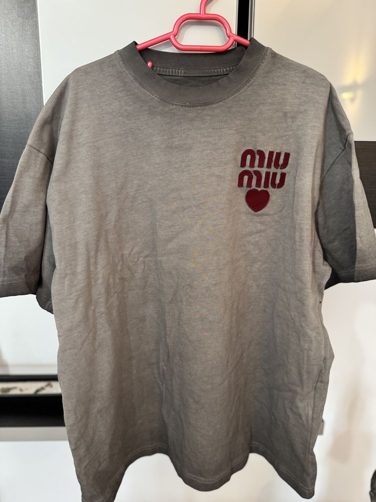 Tricou nou Miu Miu