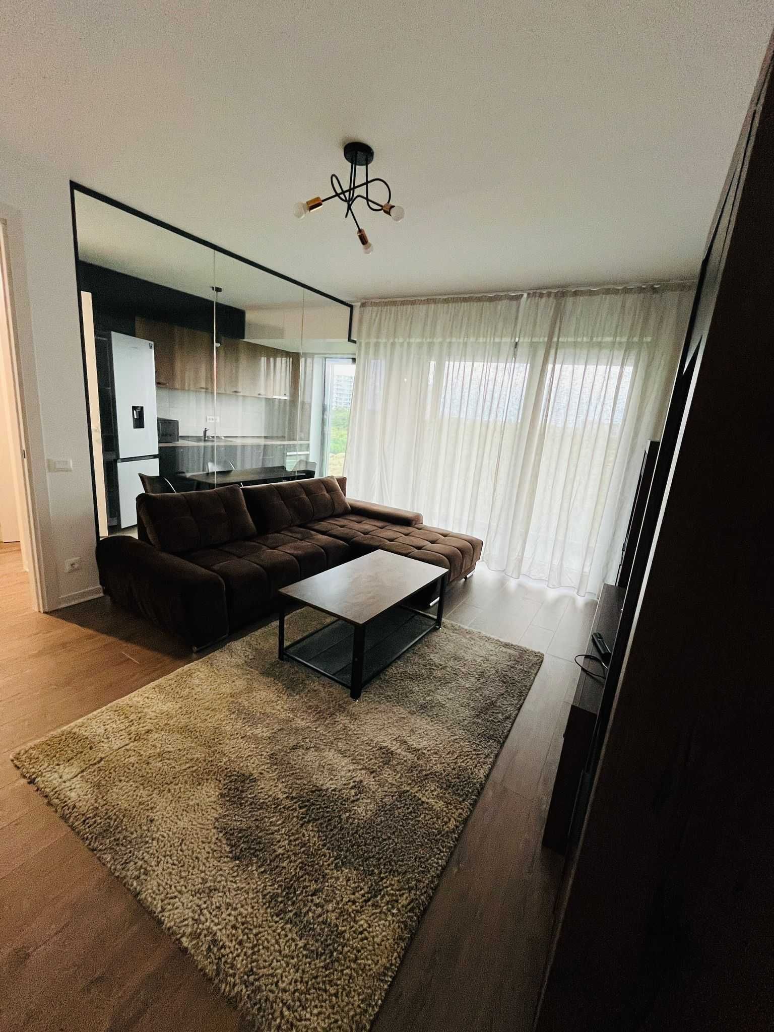 Inchiriere apartament 2 camere decomandat, loc parcare, complex Cloud9
