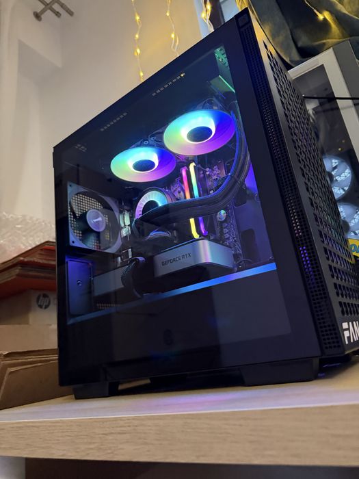 PC Gaming Ryzen 5 5600X RTX3060Ti FE 32GB 500GB SSD AIO Arctic