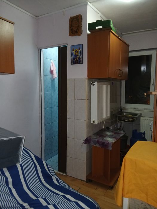 Dau în chirie Garsoniera