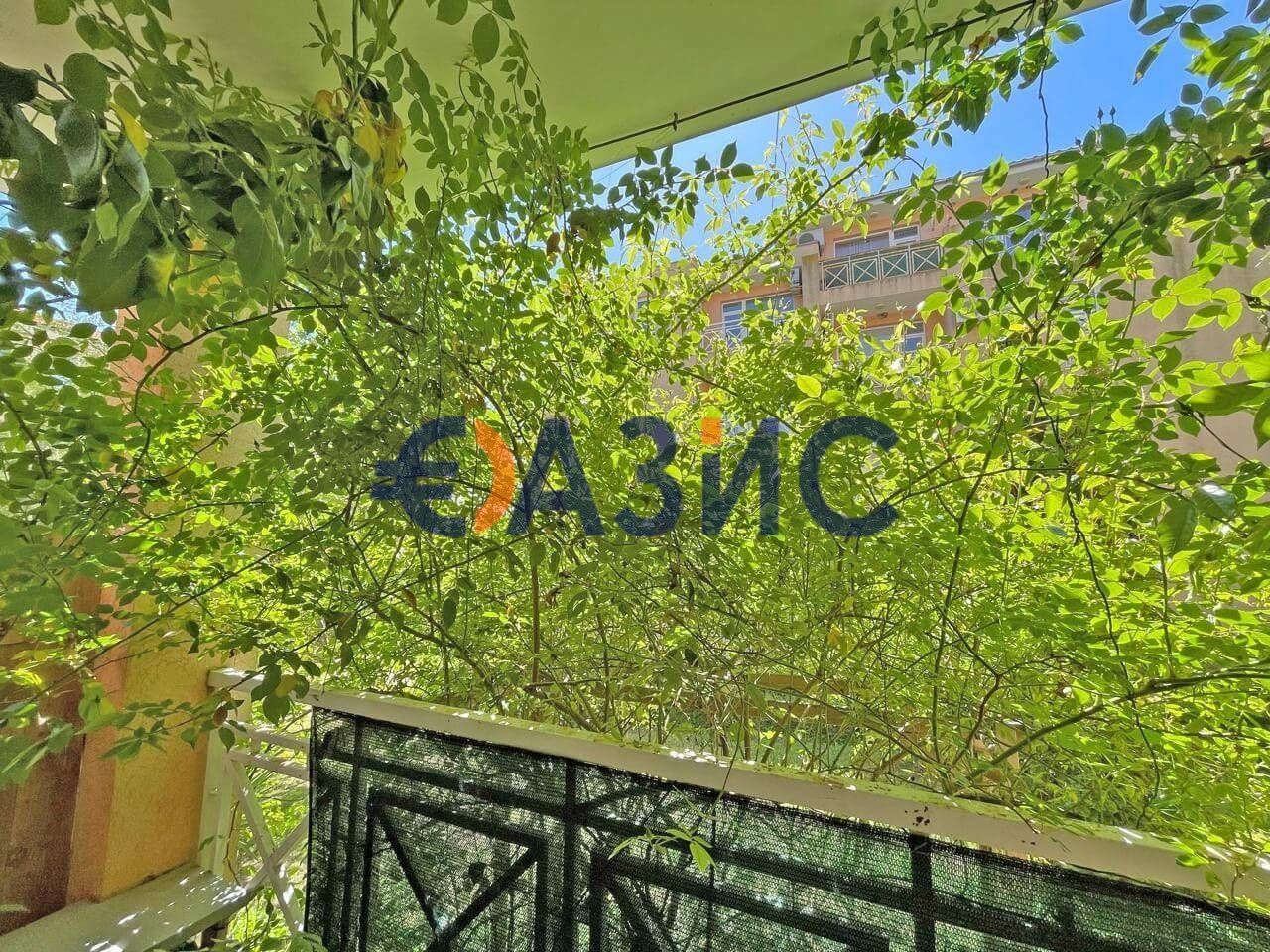 Продава се Тристаен апартамент в к.к. Слънчев бряг - 67 кв.м за 889 €/кв.м - Снимка #11