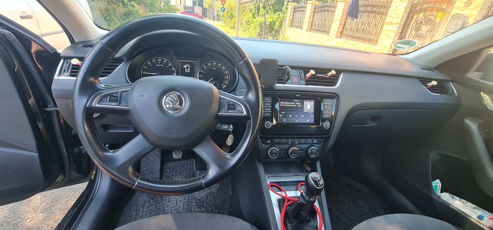Vând Skoda octavia