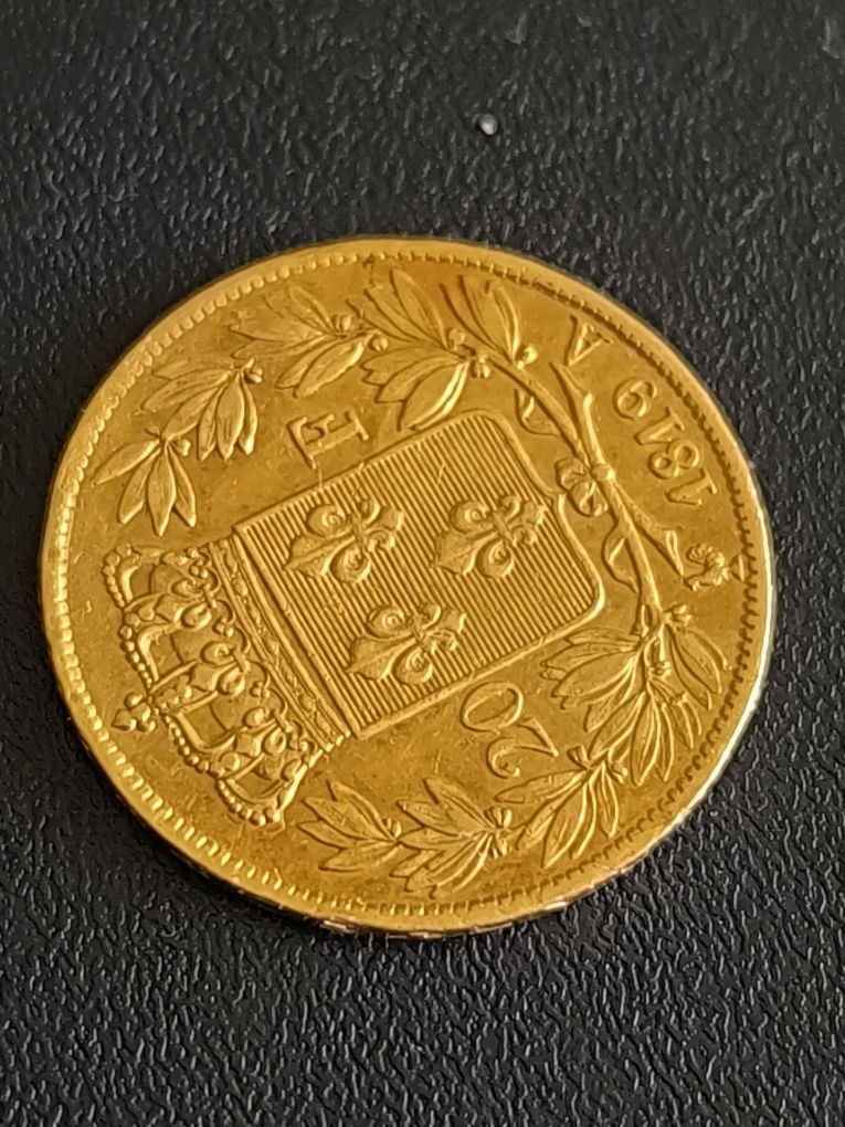 20 франка 1819 год,Луи XVIII, злато 6.45 гр,900/1000 (21.6 к)