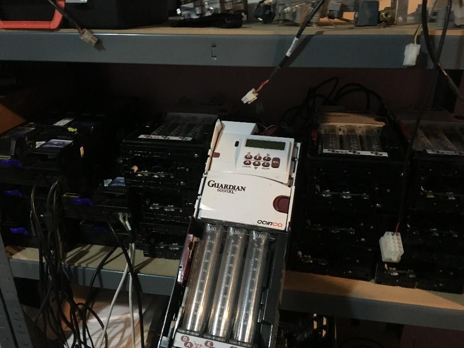 vindem sisteme de plata cititoare de bancnote, jetoniere, restiere