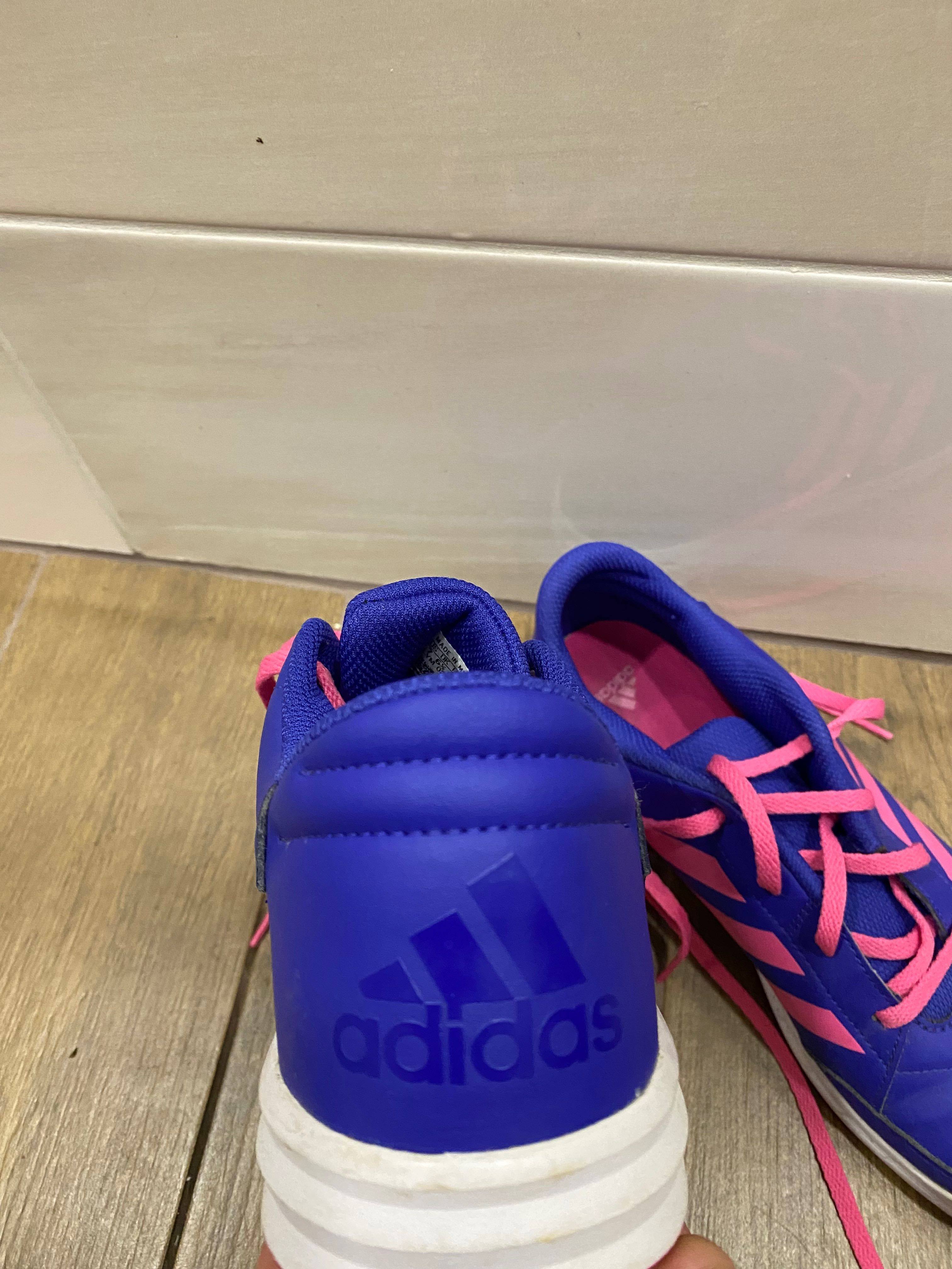 Маратонки Adidas Номер 40