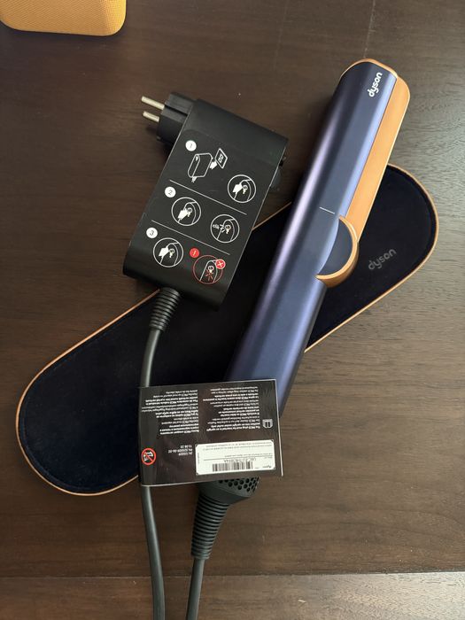 Dyson airstrait. Выпрчмитель и фен