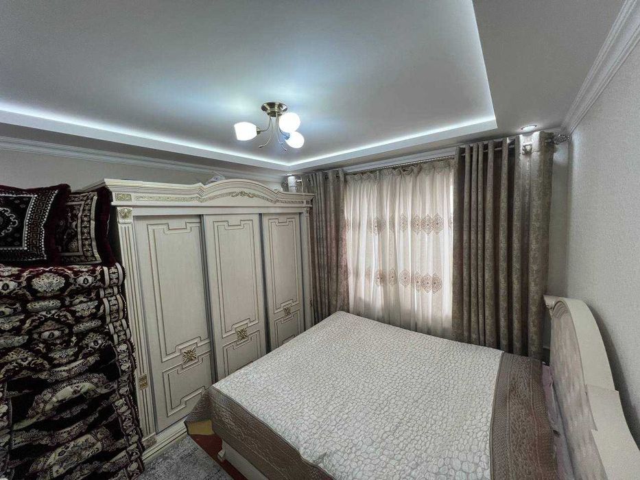 Продам 3х комнатную 77 Серия Наккашлык , метро Чиланзар