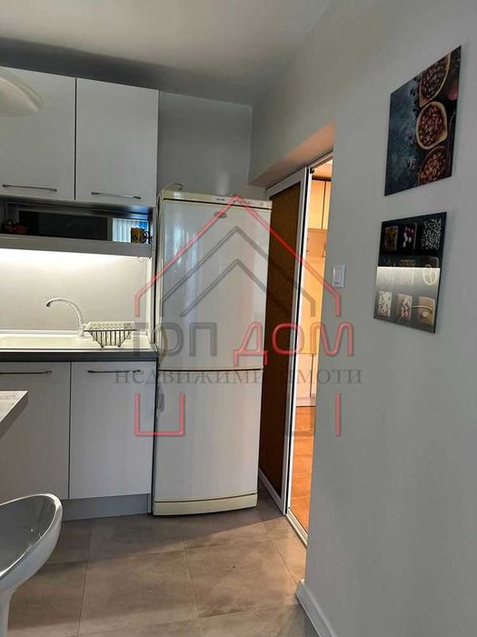 Дава се под наем Двустаен апартамент в Варна, Окръжна болница - 60 кв.м за 510 € - Снимка #1