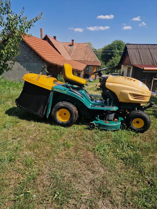 Tractoraș tuns iarbă gazon yardman 15 cp