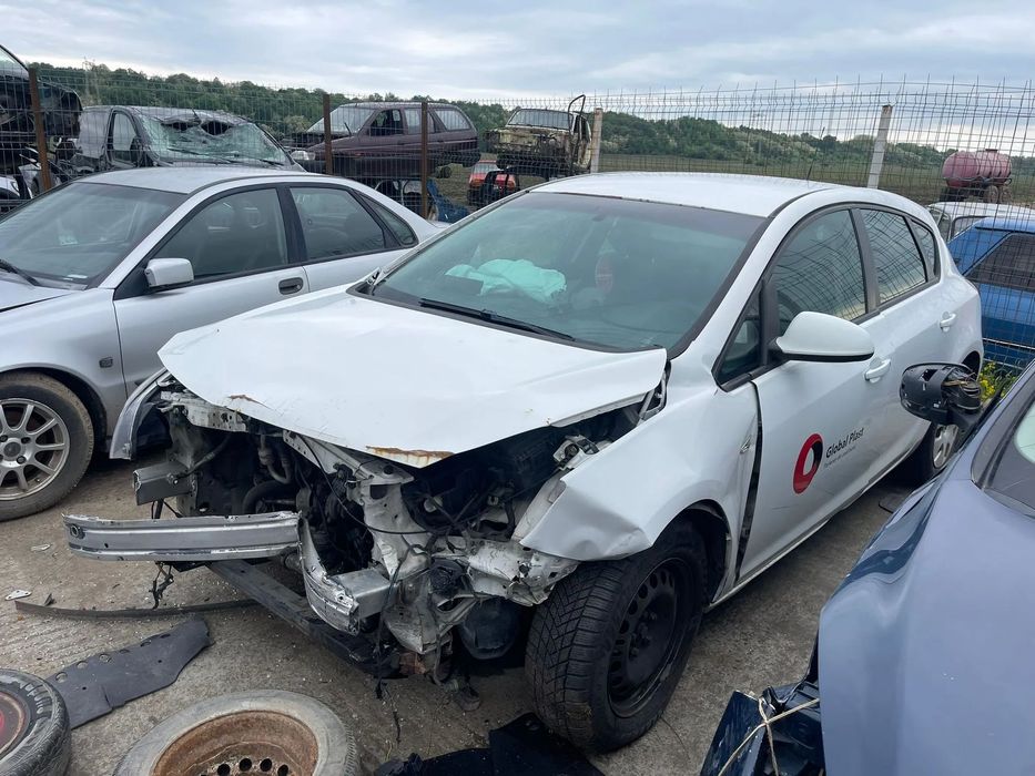 Dezmembrari Opel Astra J 1.7CDTI / DTS