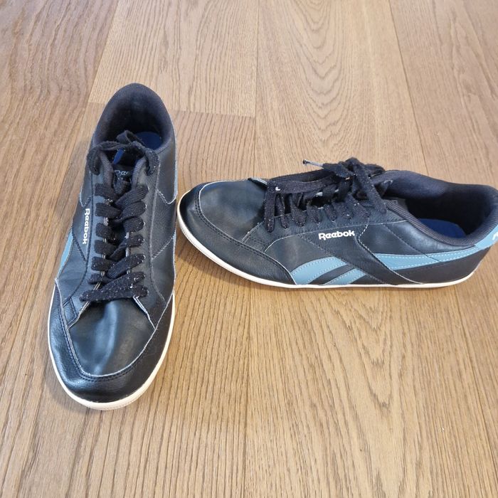 Lot 2 perechi adidasi barbat marimea 41