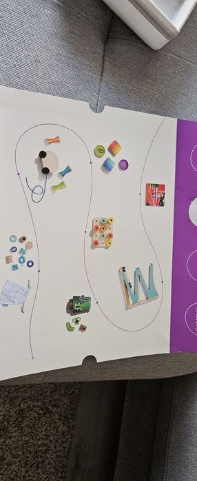 Seturi Lovevery din lemn