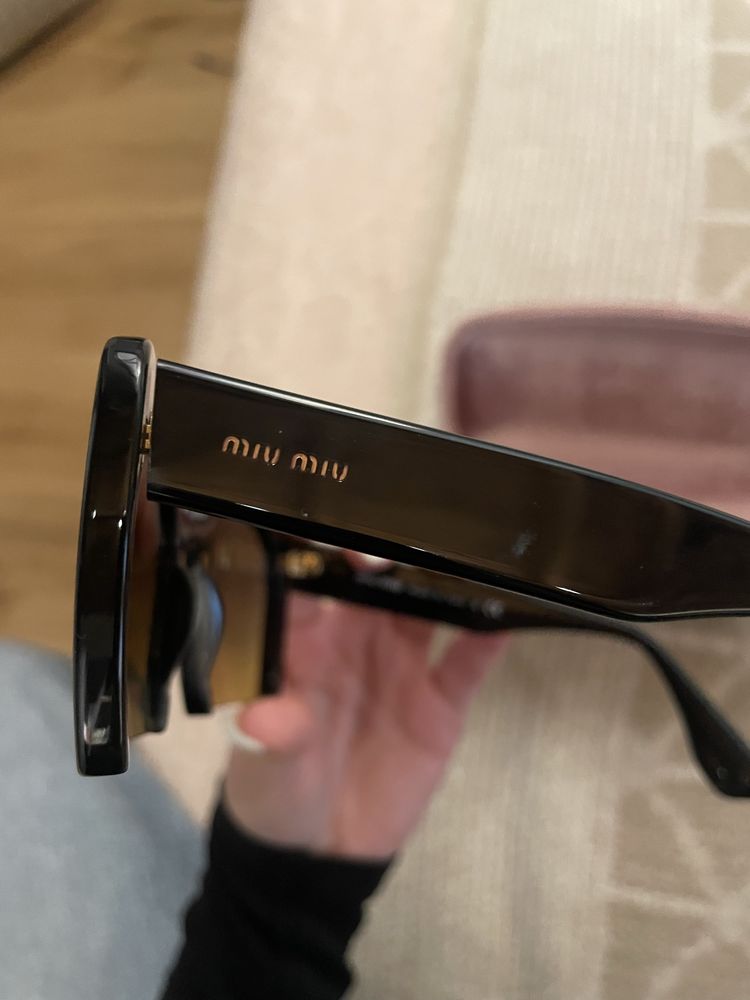 Слънчеви очила Miu Miu