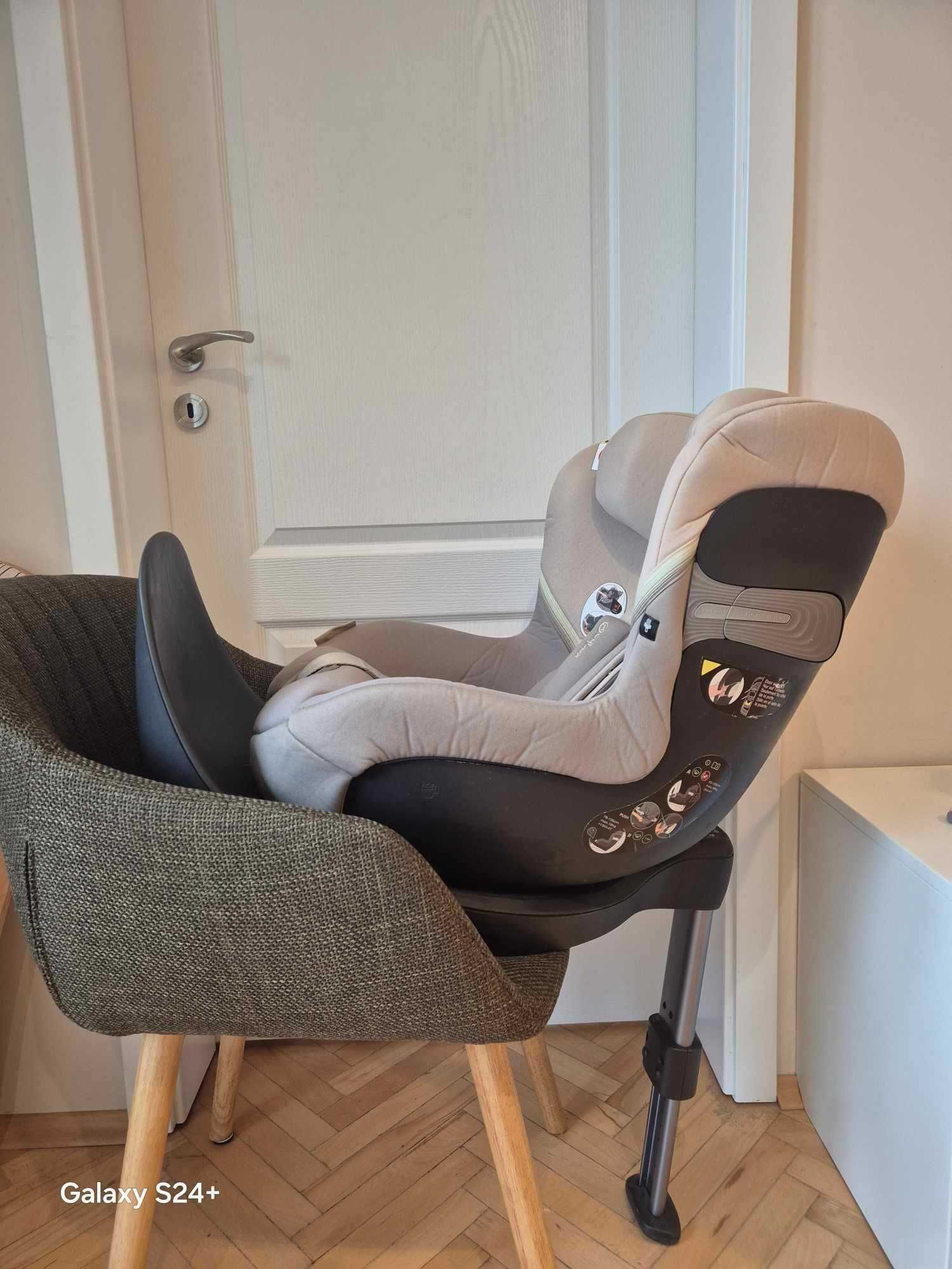 Детско столче за кола Cybex Gold Sirona с включена база