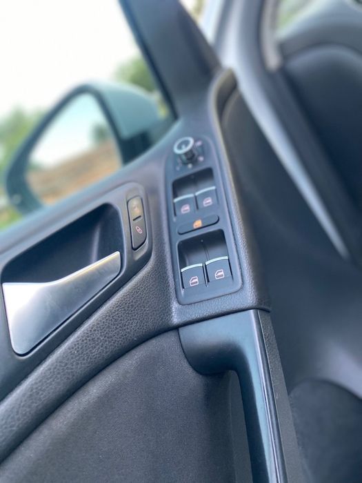 Volkswagen Golf Highline 2.0 TDI Xenon 2012 - ACCEPT VARIANTE