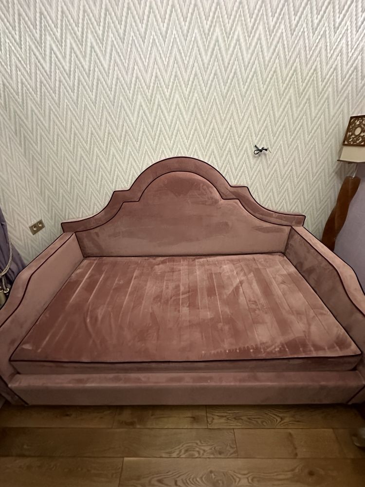 Продается диван кровать в идеальном состоянии
