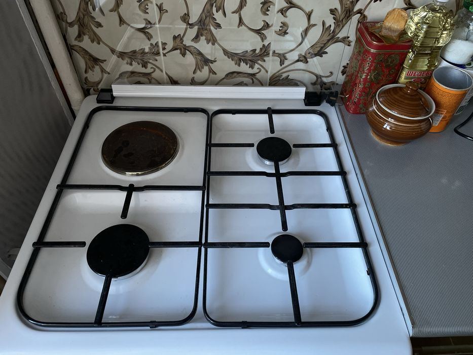 Срочно продам газ плиту и вытешку комплектом
