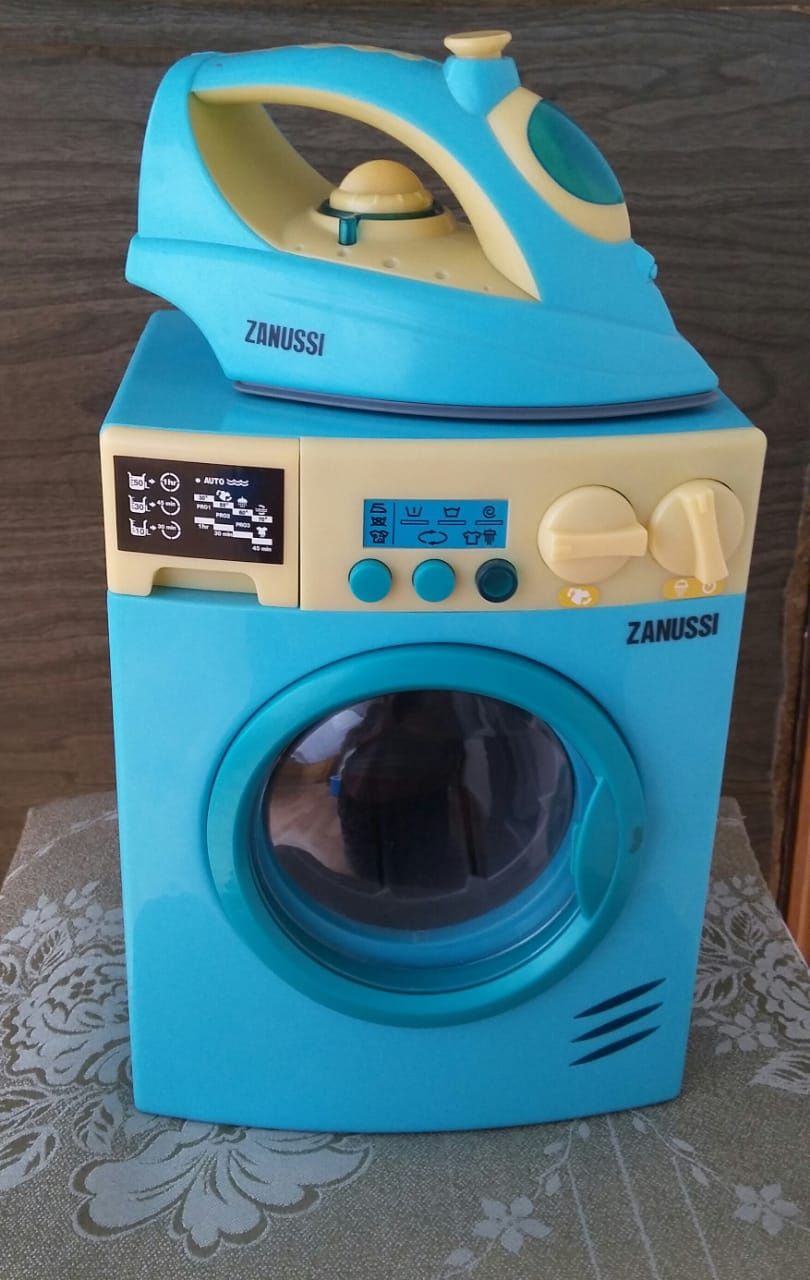 Игрушка стиральная машина и утюжок