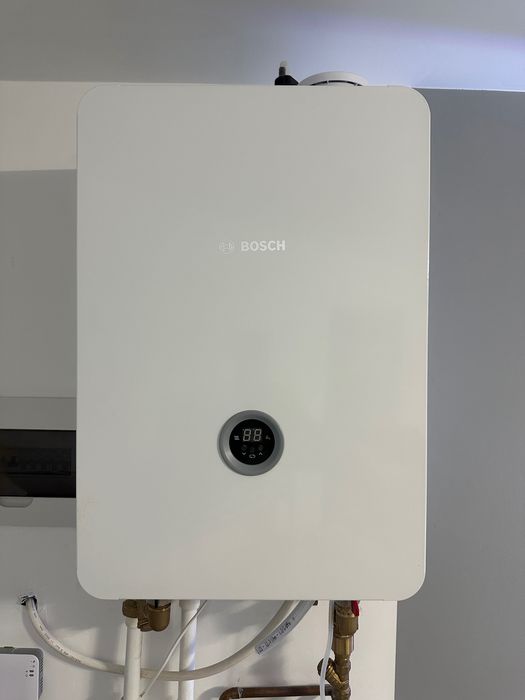 Centrala termica electrica Bosch tronic heat 3500 24 kw