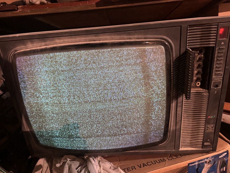 Продаю телевизор