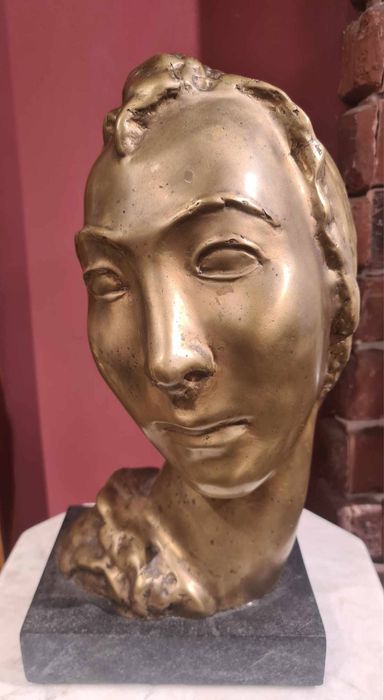 Sculptura din bronz pe soclu din marmura, Portret de fata, Ion