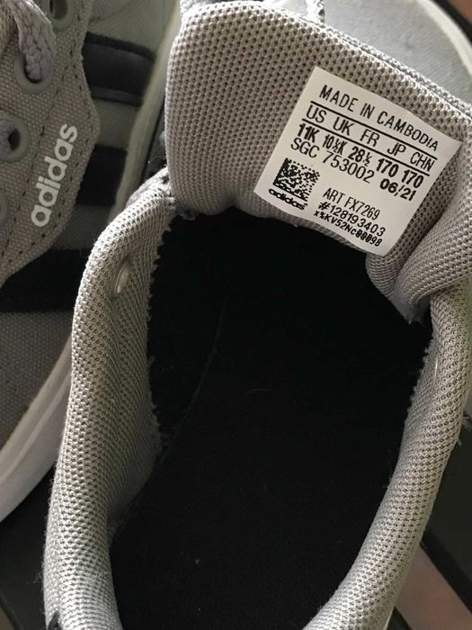 Adidas sneakers / кецове за дете номер 28,5
