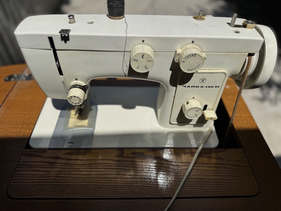 Швейные электрические машинки СССР