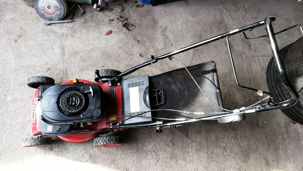 Бензинова косачка