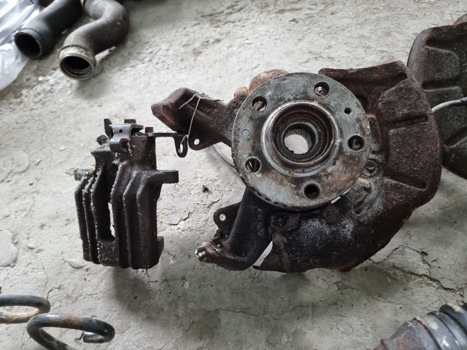 Planetara Arc Fuzeta Discuri Etrier Golf 4 A3 8L Leon 1M Octavia 1