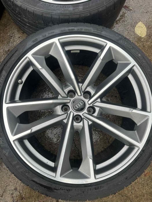 Оригинални джанти с гуми 21 цола Audi S8/S8 plus