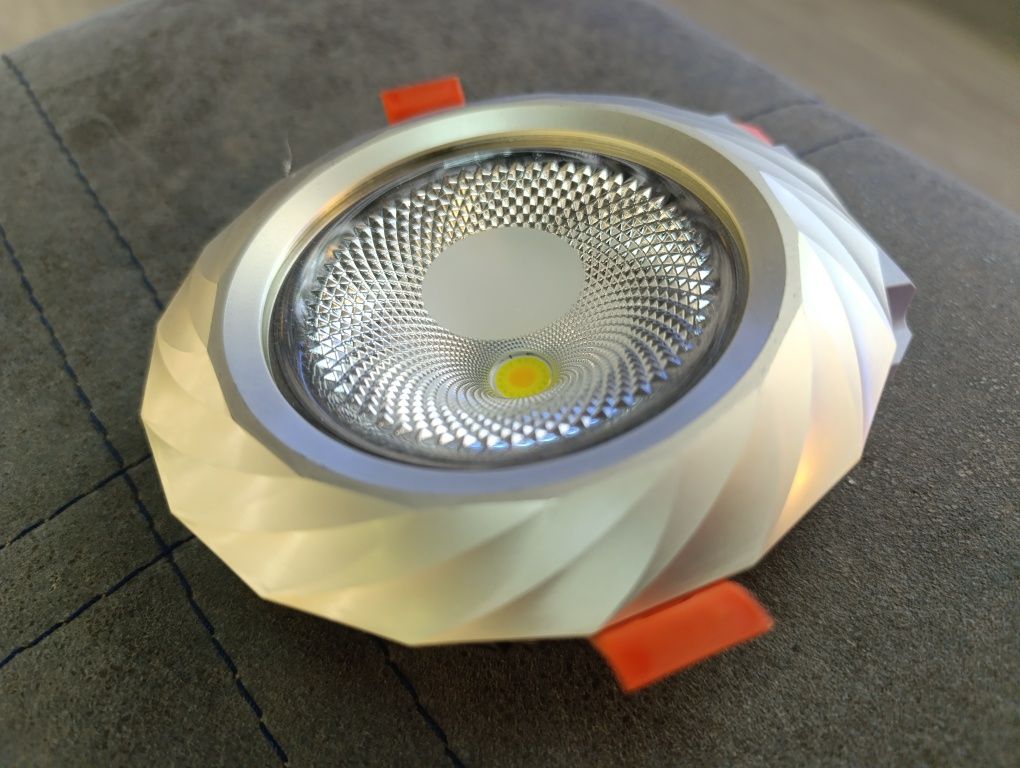 Led lyustra galagen