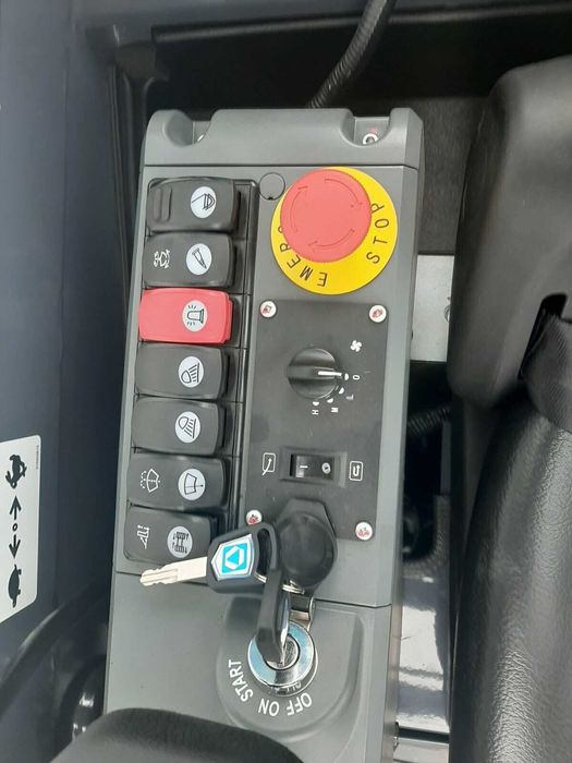 Miniexcavator nou XCMG XE20E, 2 tone, Polonia [STOC]