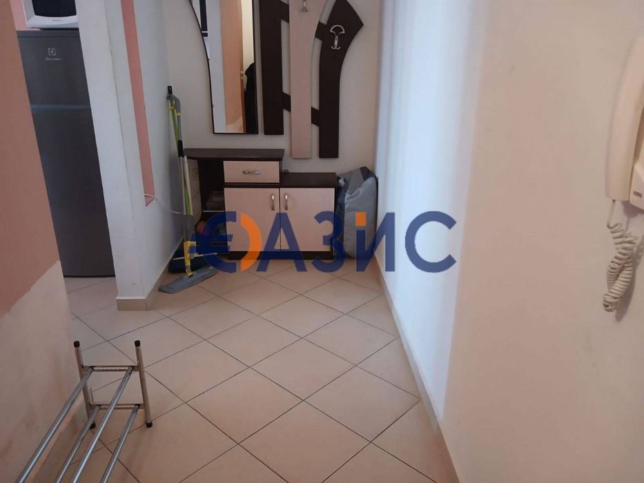 Продава се Двустаен апартамент в к.к. Слънчев бряг - 73 кв.м за 1096 €/кв.м - Снимка #13