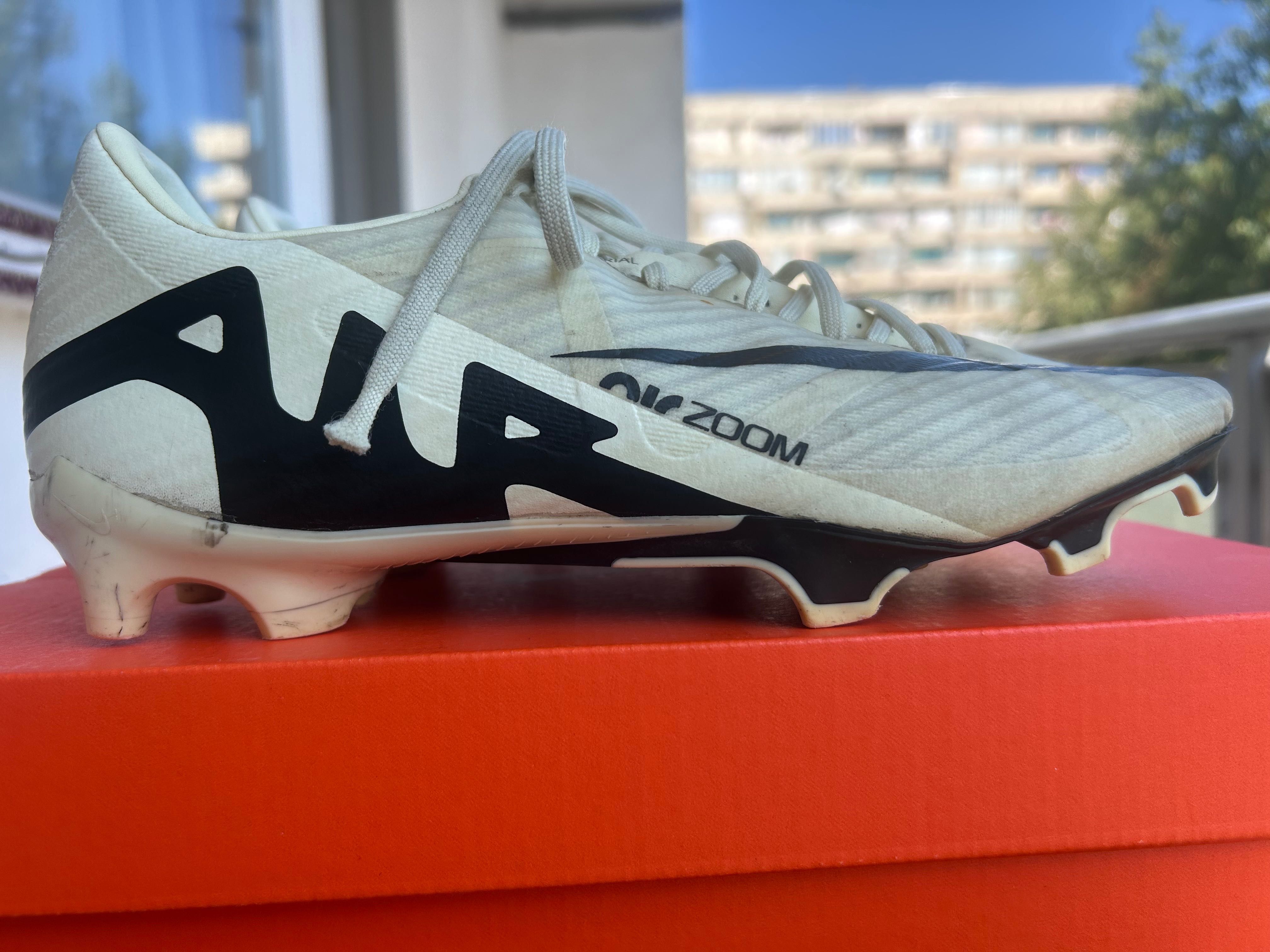 Бутонки Nike Mercurial