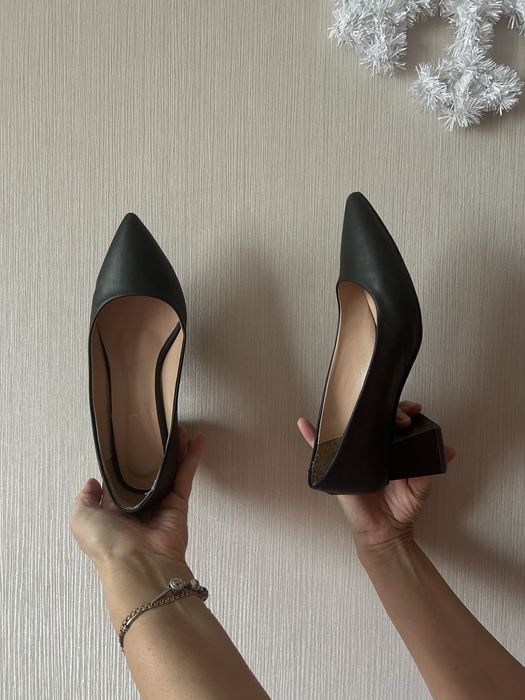 Туфли на каблуке