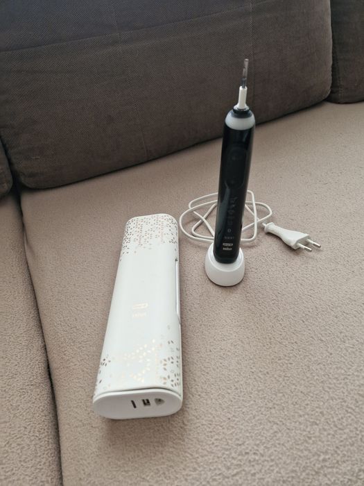 Електрическа четка за зъби