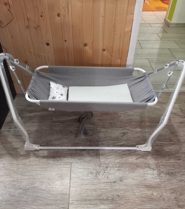 Бебешки хамак на стойка