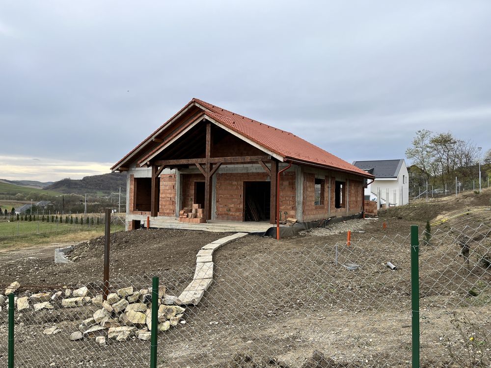 Casa la rosu -zona Gherla