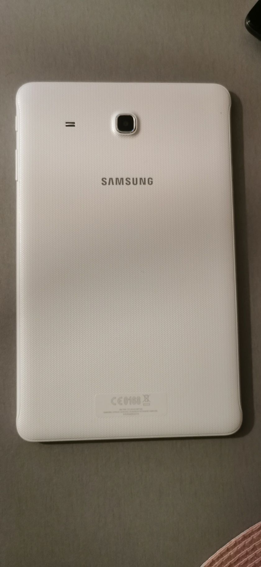 Samsung Tab E T560