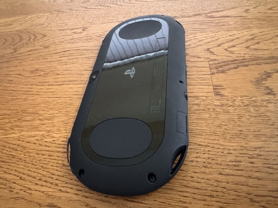 PS Vita Slim - Разопакована, практически нова, кутия, Бартер!