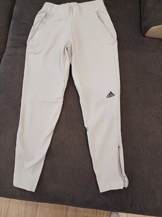 Adidas 100 % оргинално долнище